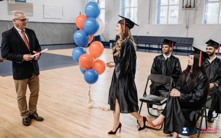 Penulisan Gelar yang Benar Sesuai Kaidah Akademik