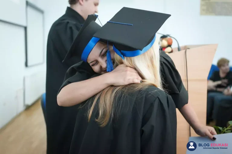 Penulisan Gelar S.Pd yang Benar dan Sesuai Kaidah